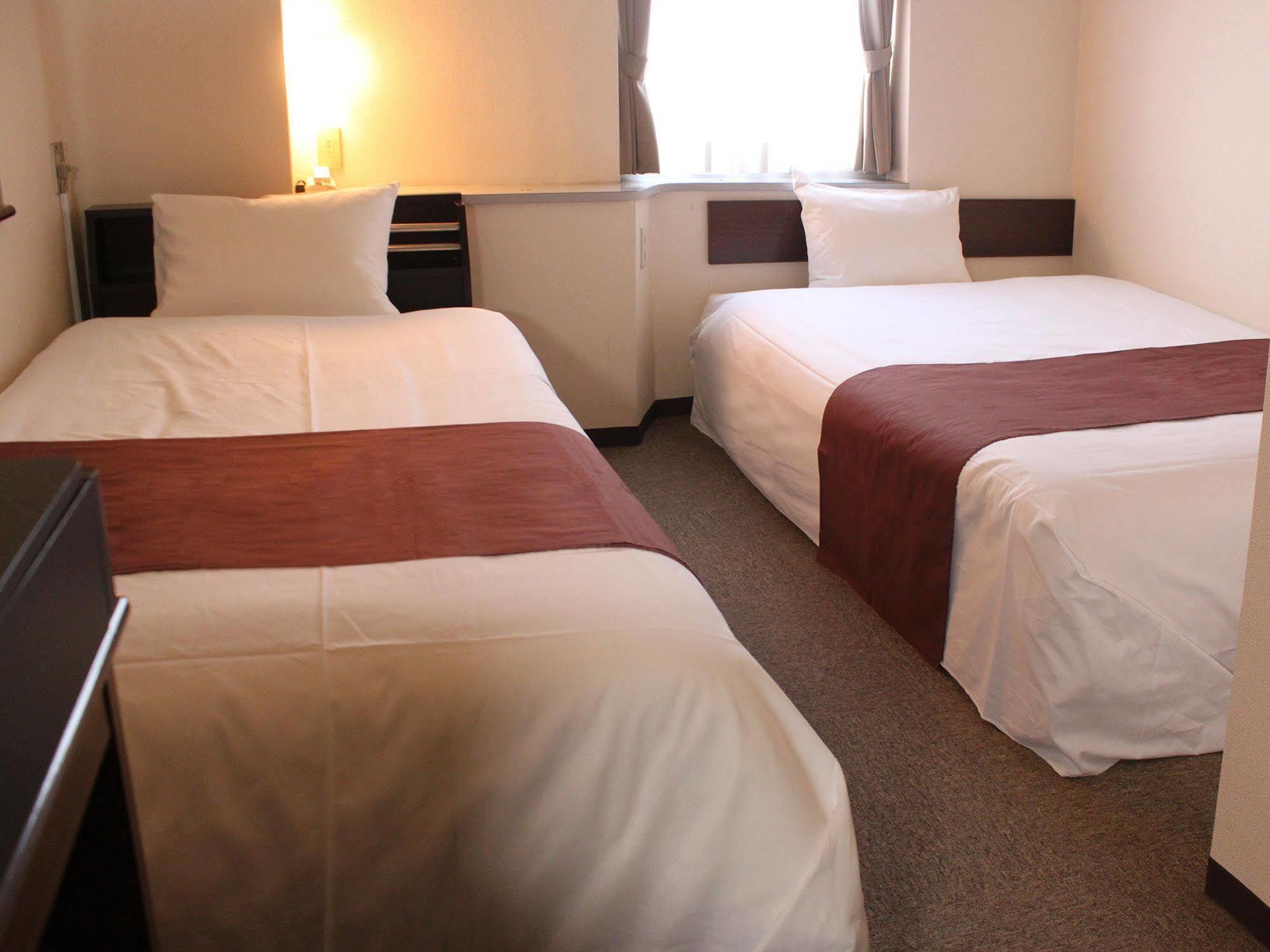 Hotel Livemax Budget Iyo Mishima Shikokuchuo Dış mekan fotoğraf