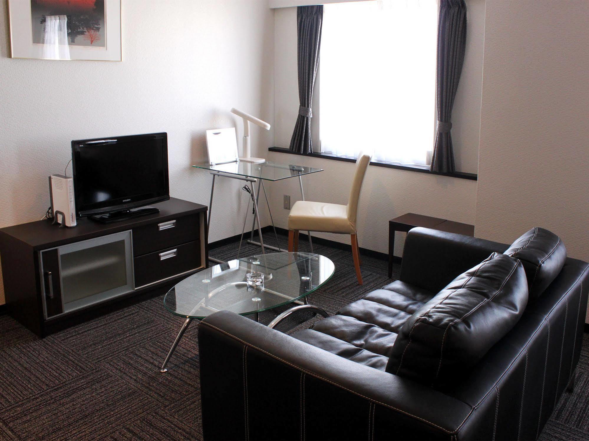Hotel Livemax Budget Iyo Mishima Shikokuchuo Dış mekan fotoğraf