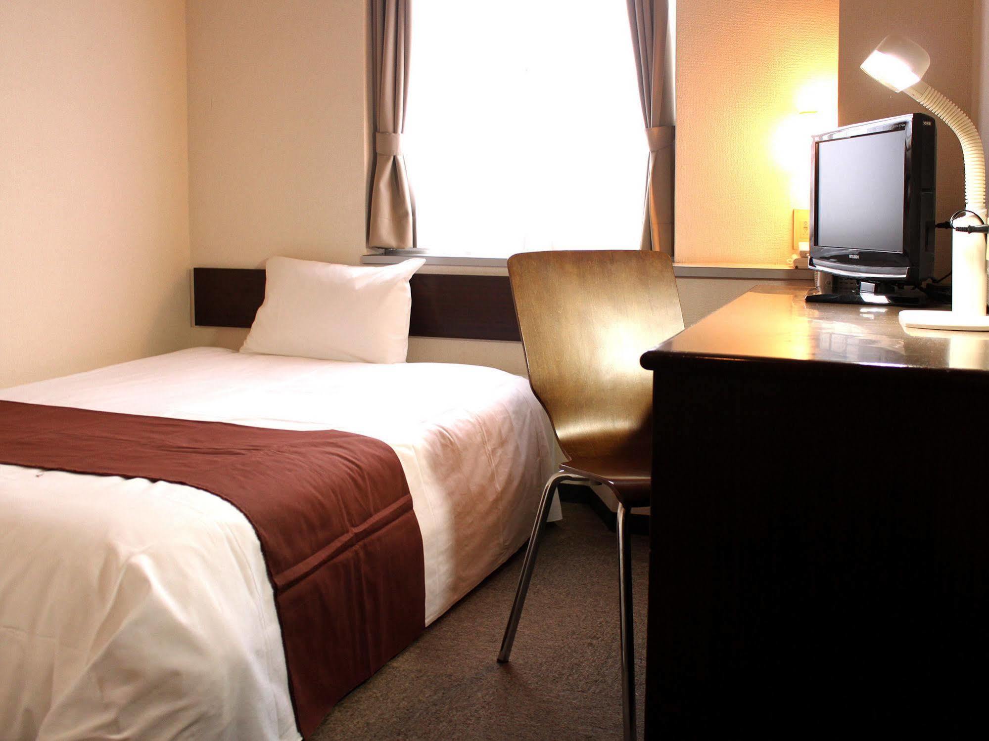 Hotel Livemax Budget Iyo Mishima Shikokuchuo Dış mekan fotoğraf
